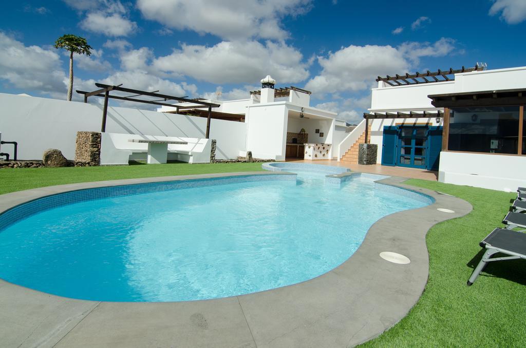 Villa Valeria Плая Бланка Екстериор снимка